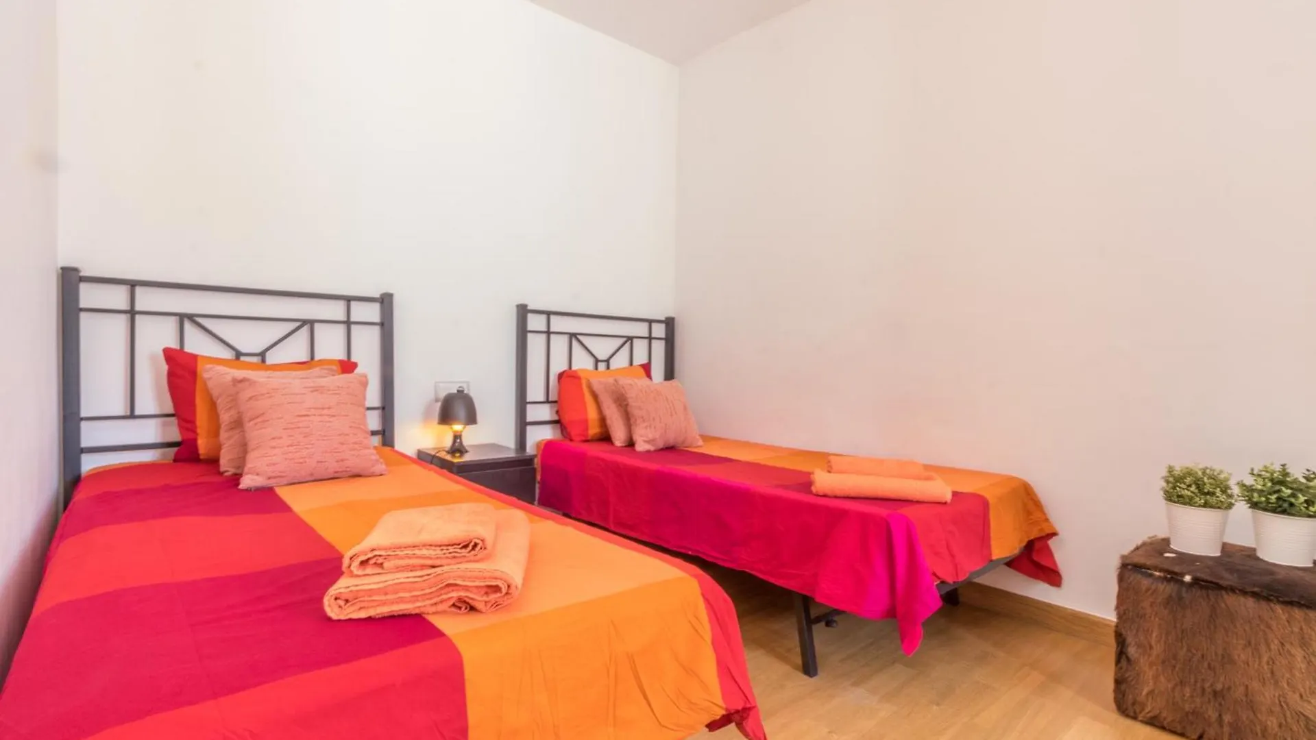 Holiday home 5 Habitaciones, 3 Banos, Piscina Privada, Amarre 15M Empuriabrava
